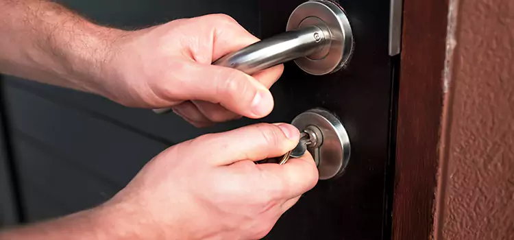 Door Closer Repair & Installation Temple Terrace